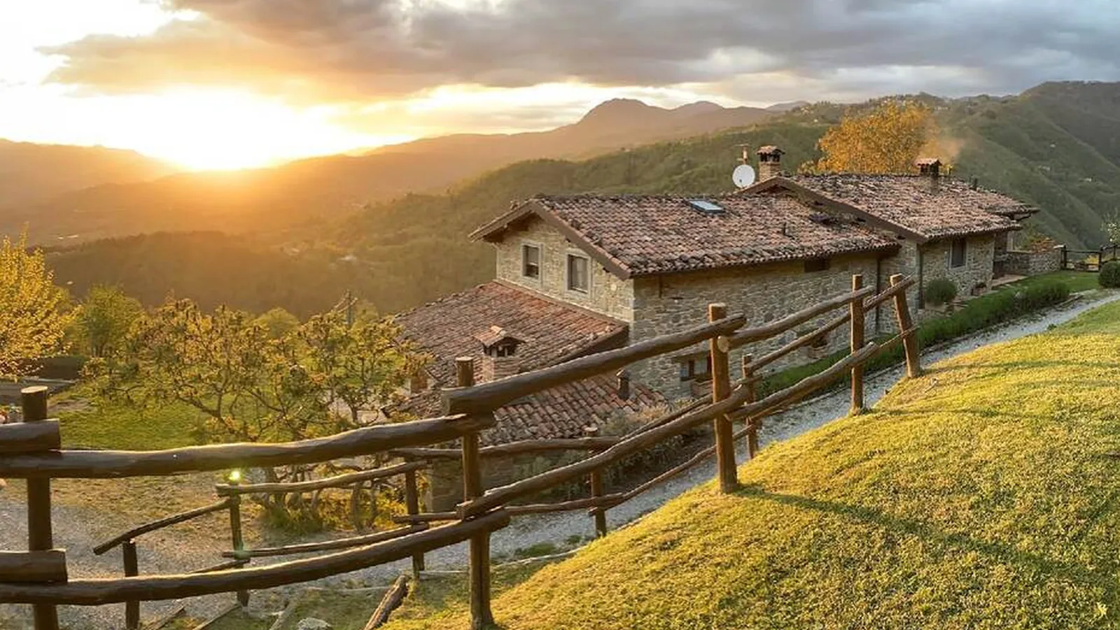 Casa vista lago la Rosella, Pieve Fosciana (Toscana)